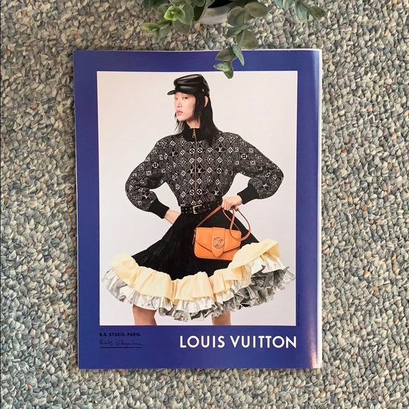 Architectural Digest - Picture 2 of 2